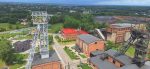 Kopalnia Ignacy w Rybniku - widok z wieży na budynki, szyby i plac zabaw