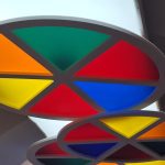 Centrum Edukacji Kulturalnej w Jarosławiu - sufit w sali kolorów